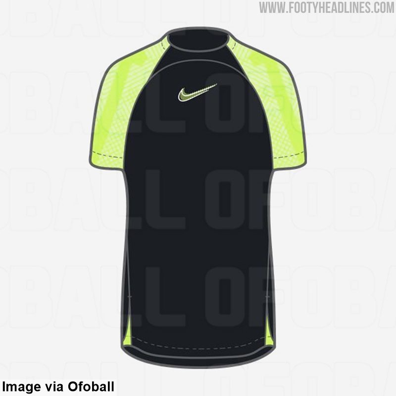 Nike football training jersey deals